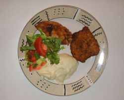 Şniţele cu garnitură